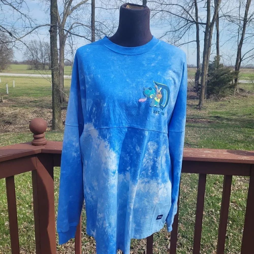 Spirit Jersey Women's Blue Disneyland Resort  Stitch Size Large NWT